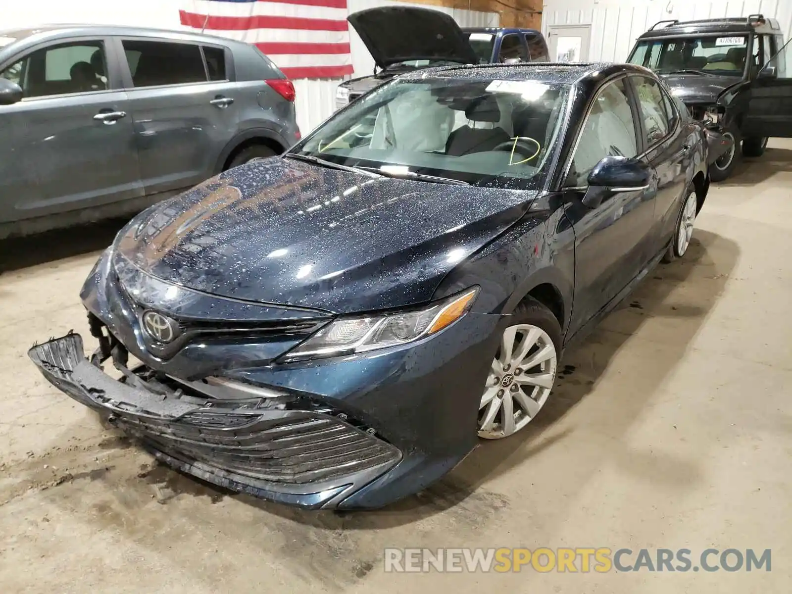 2 Photograph of a damaged car 4T1L11BK8LU001663 TOYOTA CAMRY 2020