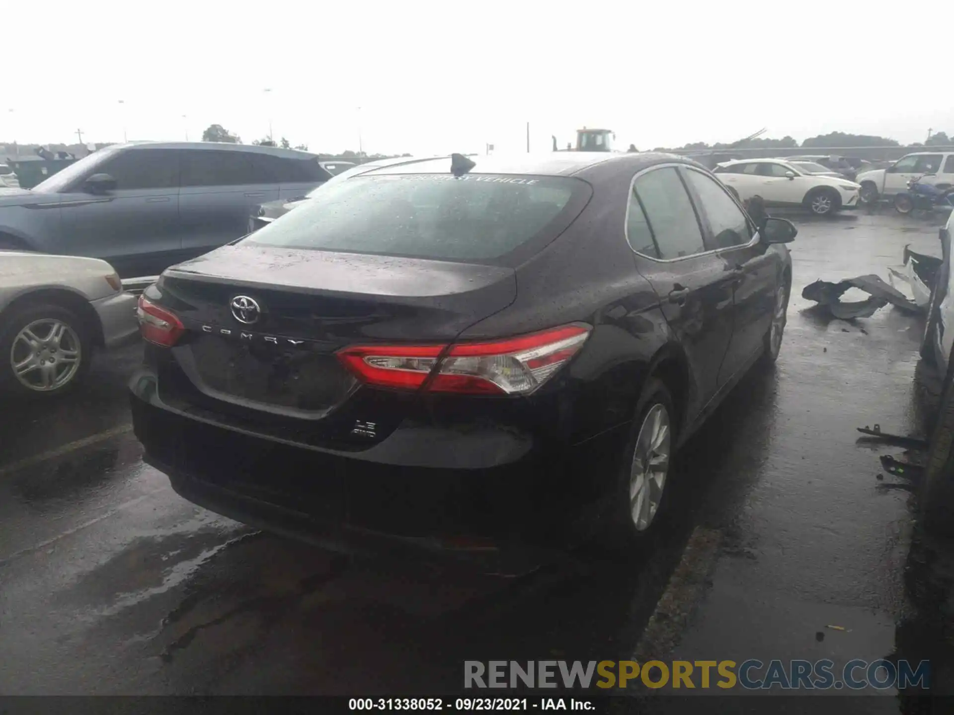 4 Photograph of a damaged car 4T1L11BK8LU017684 TOYOTA CAMRY 2020