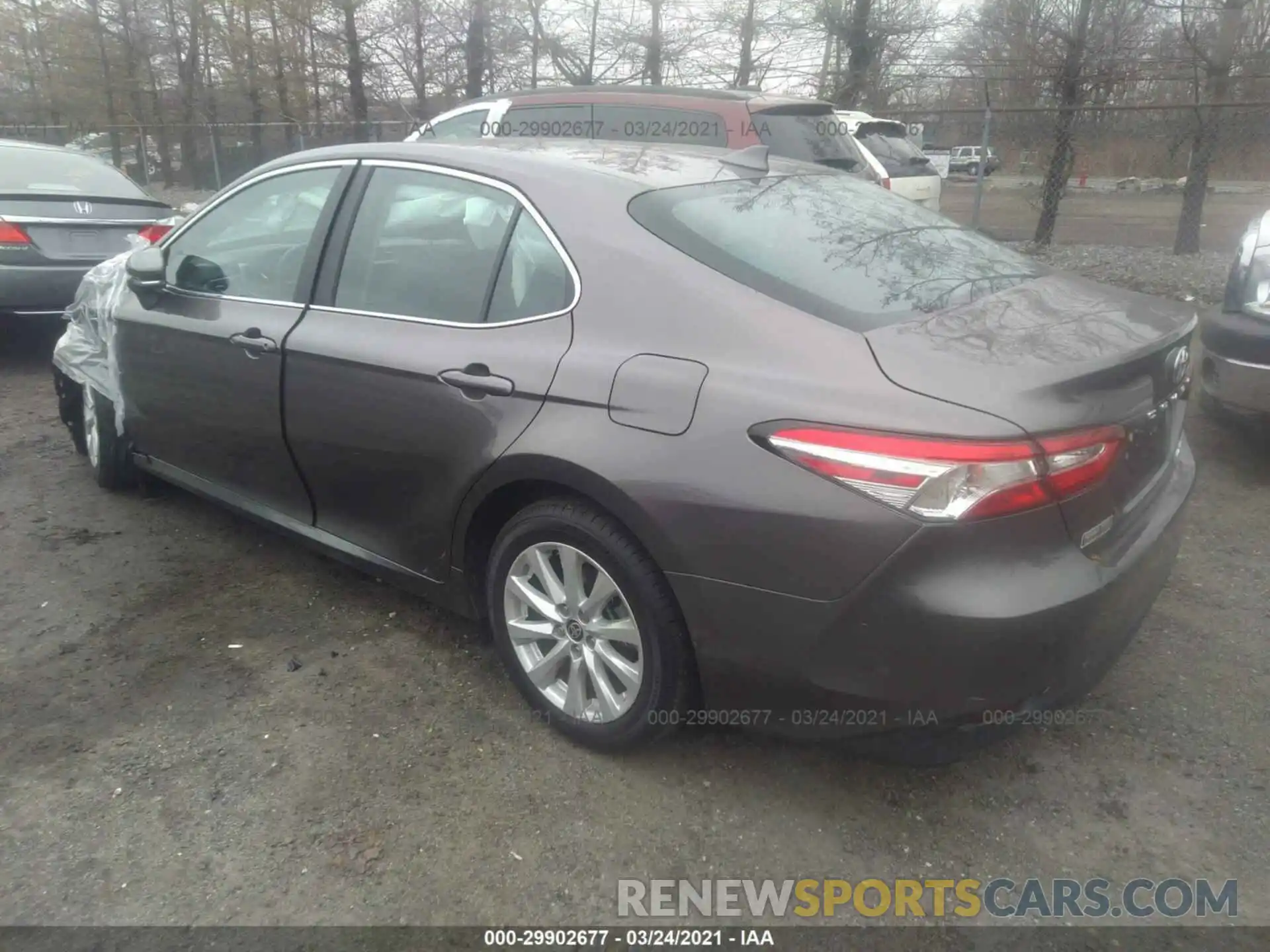 3 Photograph of a damaged car 4T1L11BK8LU018382 TOYOTA CAMRY 2020