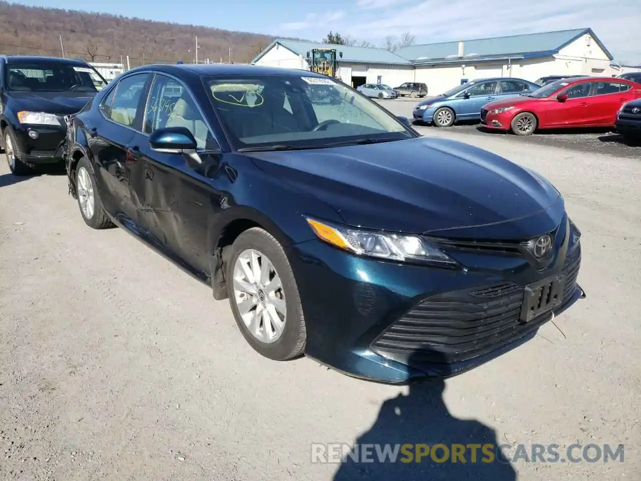 1 Photograph of a damaged car 4T1L11BK9LU014051 TOYOTA CAMRY 2020