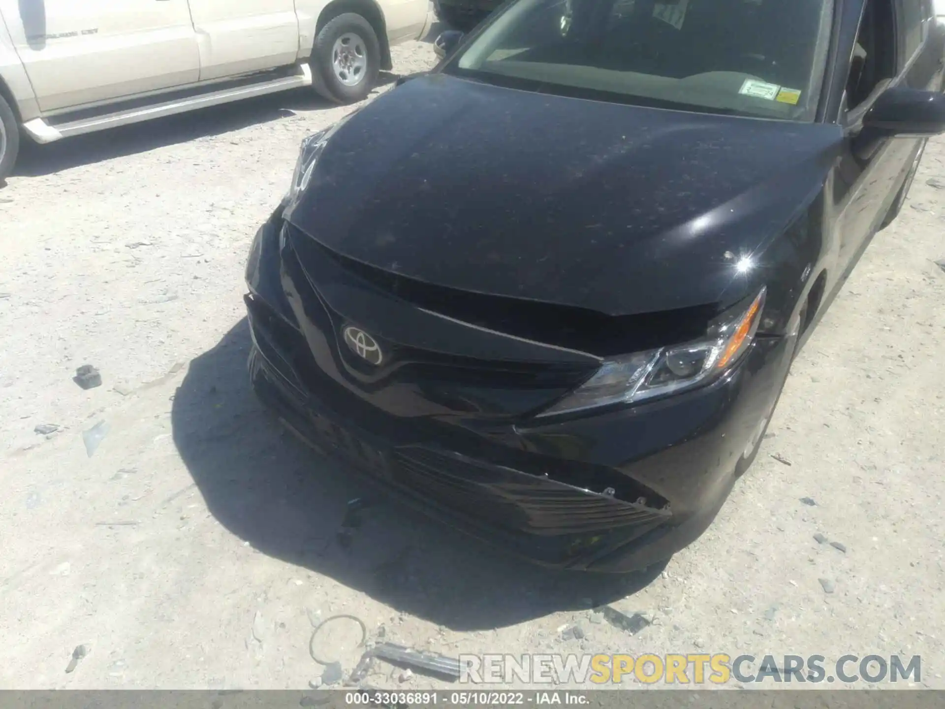 6 Photograph of a damaged car 4T1L11BKXLU003284 TOYOTA CAMRY 2020