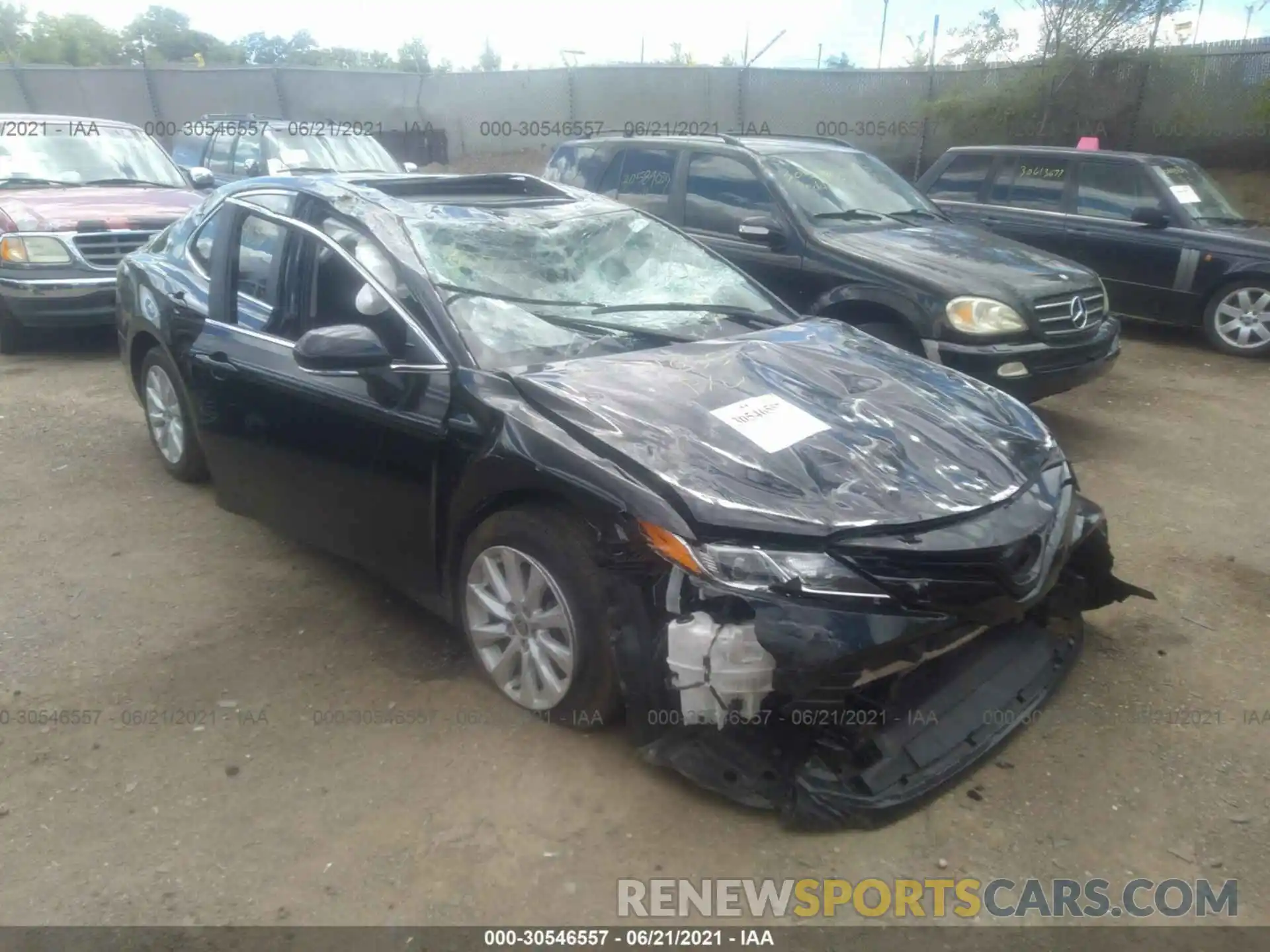 1 Photograph of a damaged car 4T1L11BKXLU005357 TOYOTA CAMRY 2020