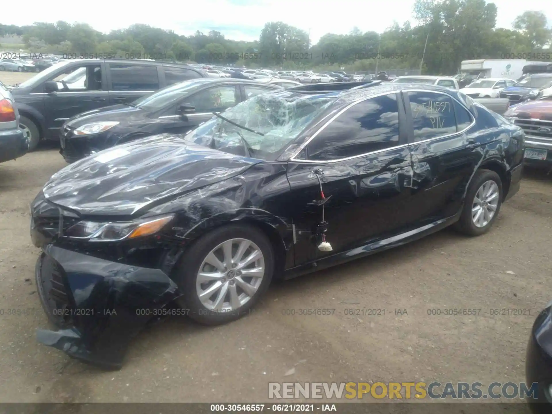 2 Photograph of a damaged car 4T1L11BKXLU005357 TOYOTA CAMRY 2020