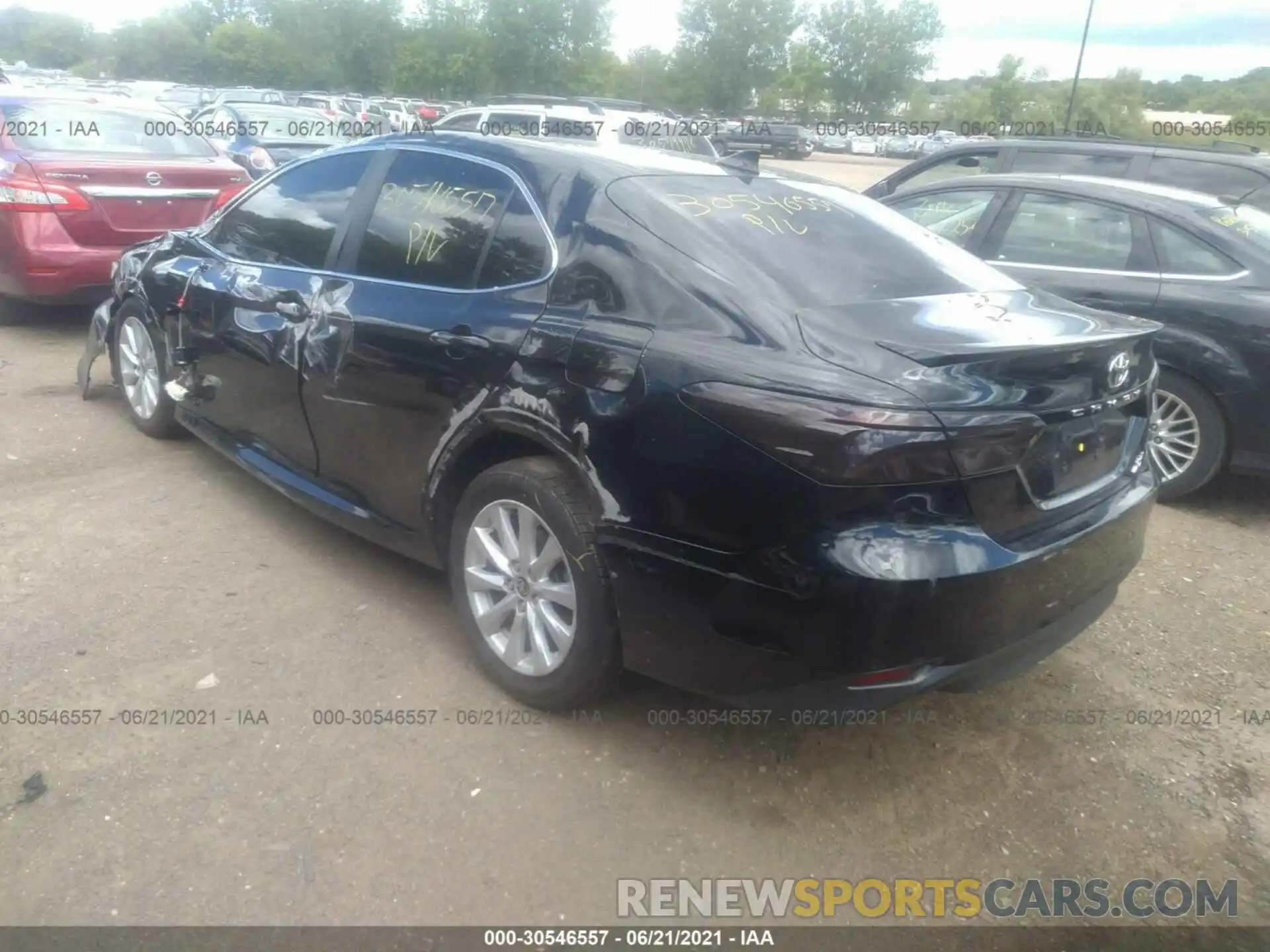 3 Photograph of a damaged car 4T1L11BKXLU005357 TOYOTA CAMRY 2020