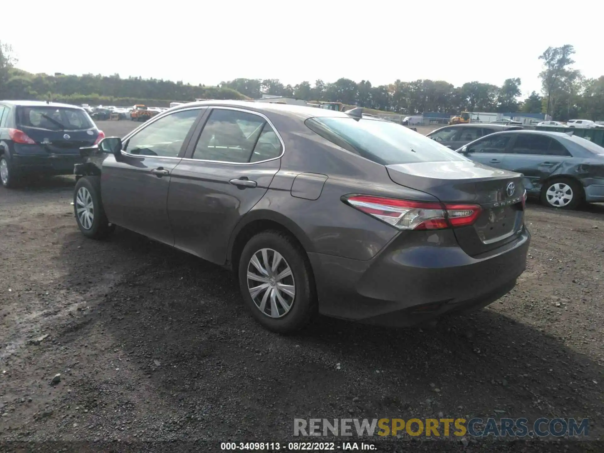 3 Photograph of a damaged car 4T1L31AK0LU524137 TOYOTA CAMRY 2020