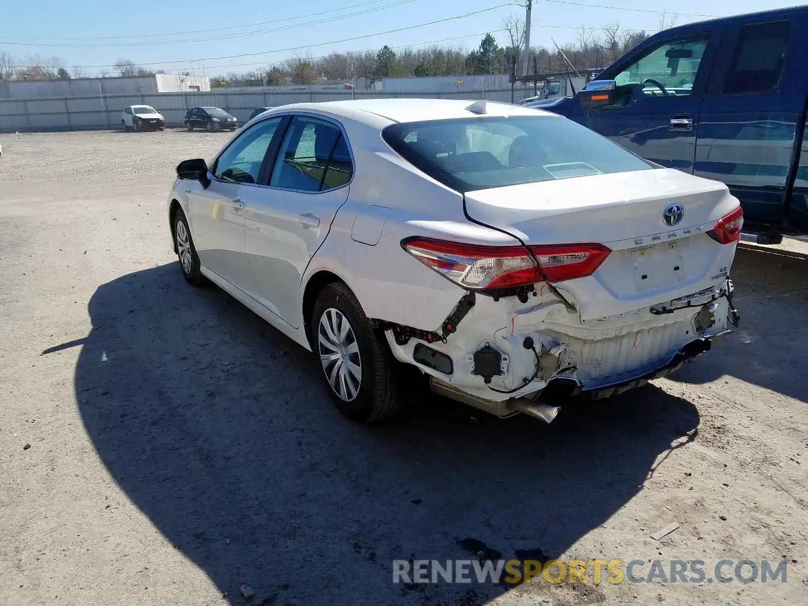 3 Photograph of a damaged car 4T1L31AK1LU524079 TOYOTA CAMRY 2020