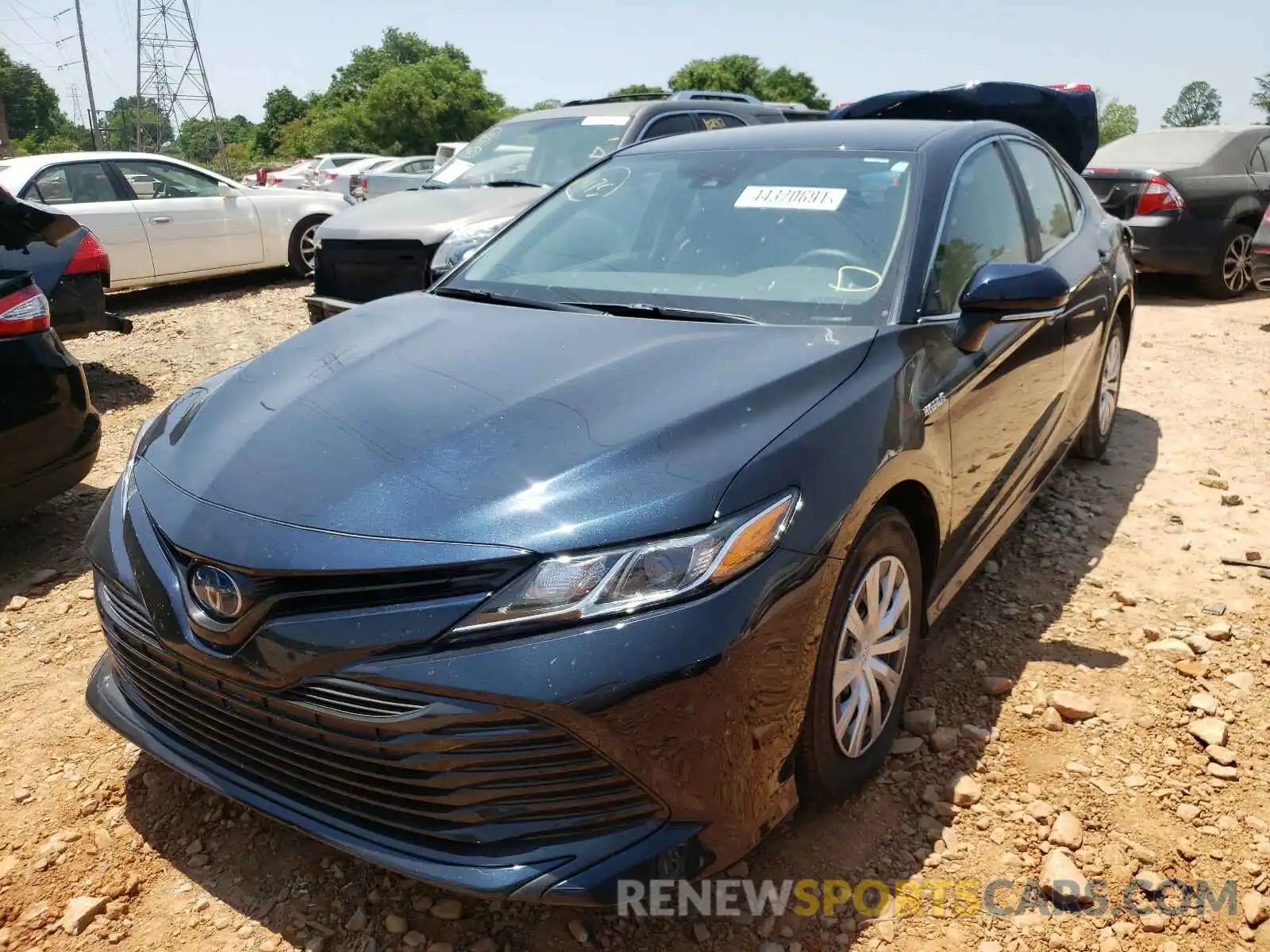 2 Photograph of a damaged car 4T1L31AK6LU017596 TOYOTA CAMRY 2020