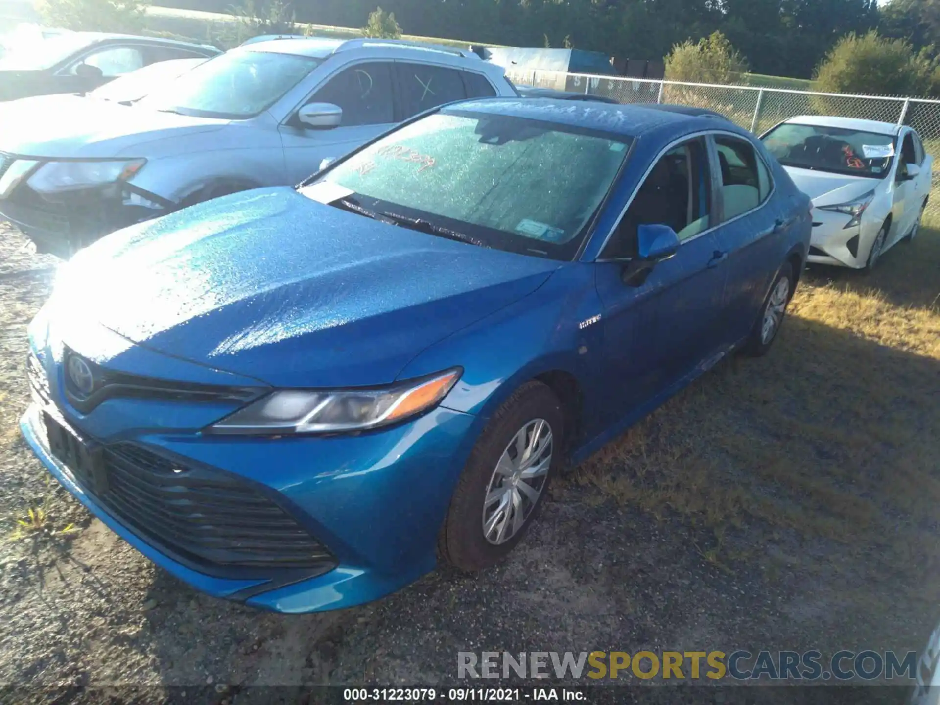 2 Photograph of a damaged car 4T1L31AK7LU014979 TOYOTA CAMRY 2020