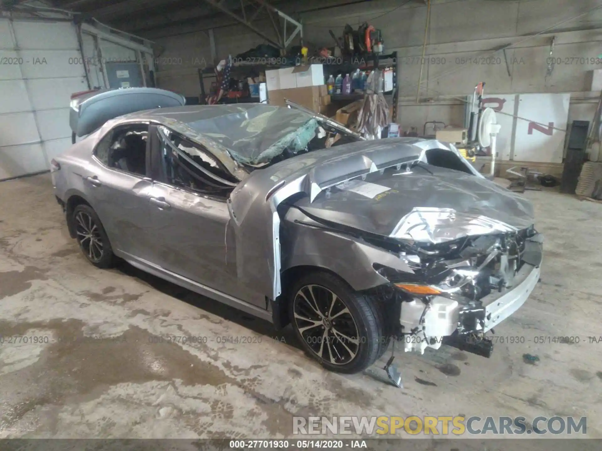 1 Photograph of a damaged car 4T1M11AK0LU328256 TOYOTA CAMRY 2020