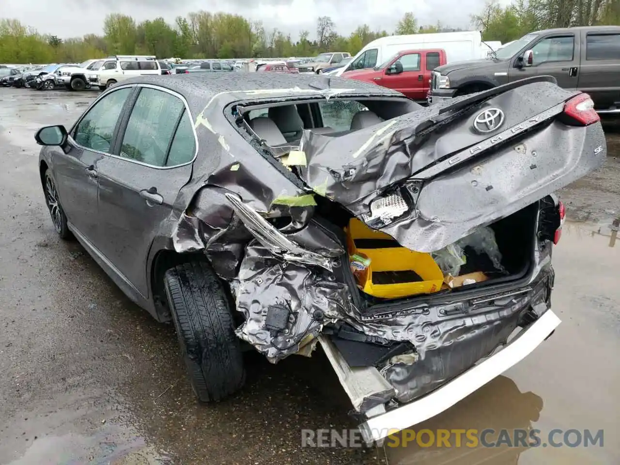 9 Photograph of a damaged car 4T1M11AK0LU352024 TOYOTA CAMRY 2020