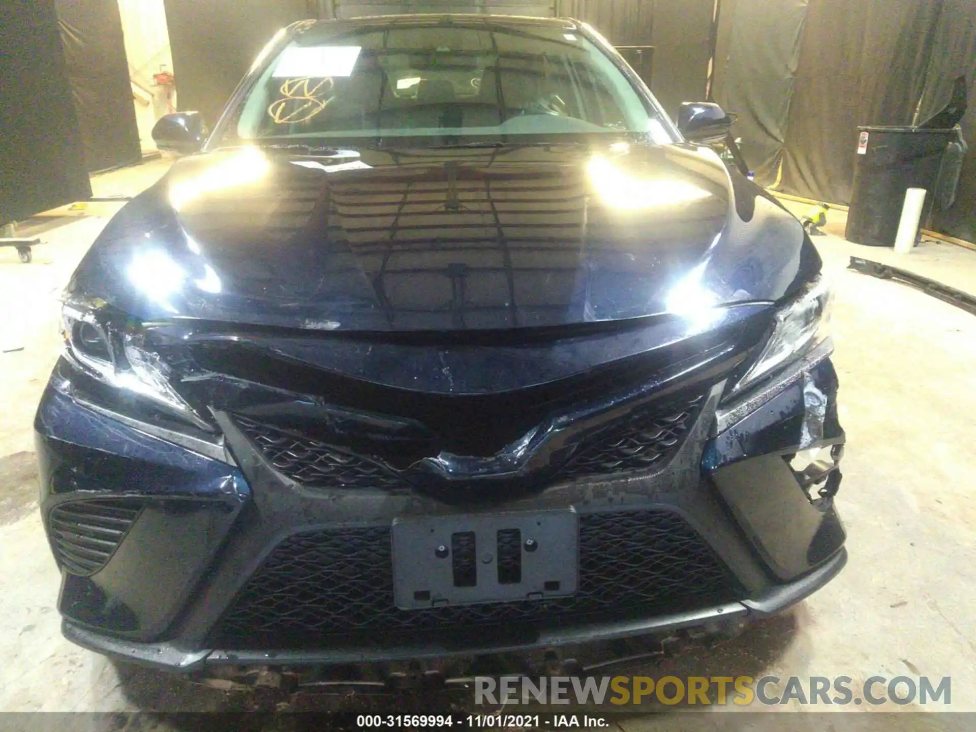 6 Photograph of a damaged car 4T1M11AK0LU389087 TOYOTA CAMRY 2020