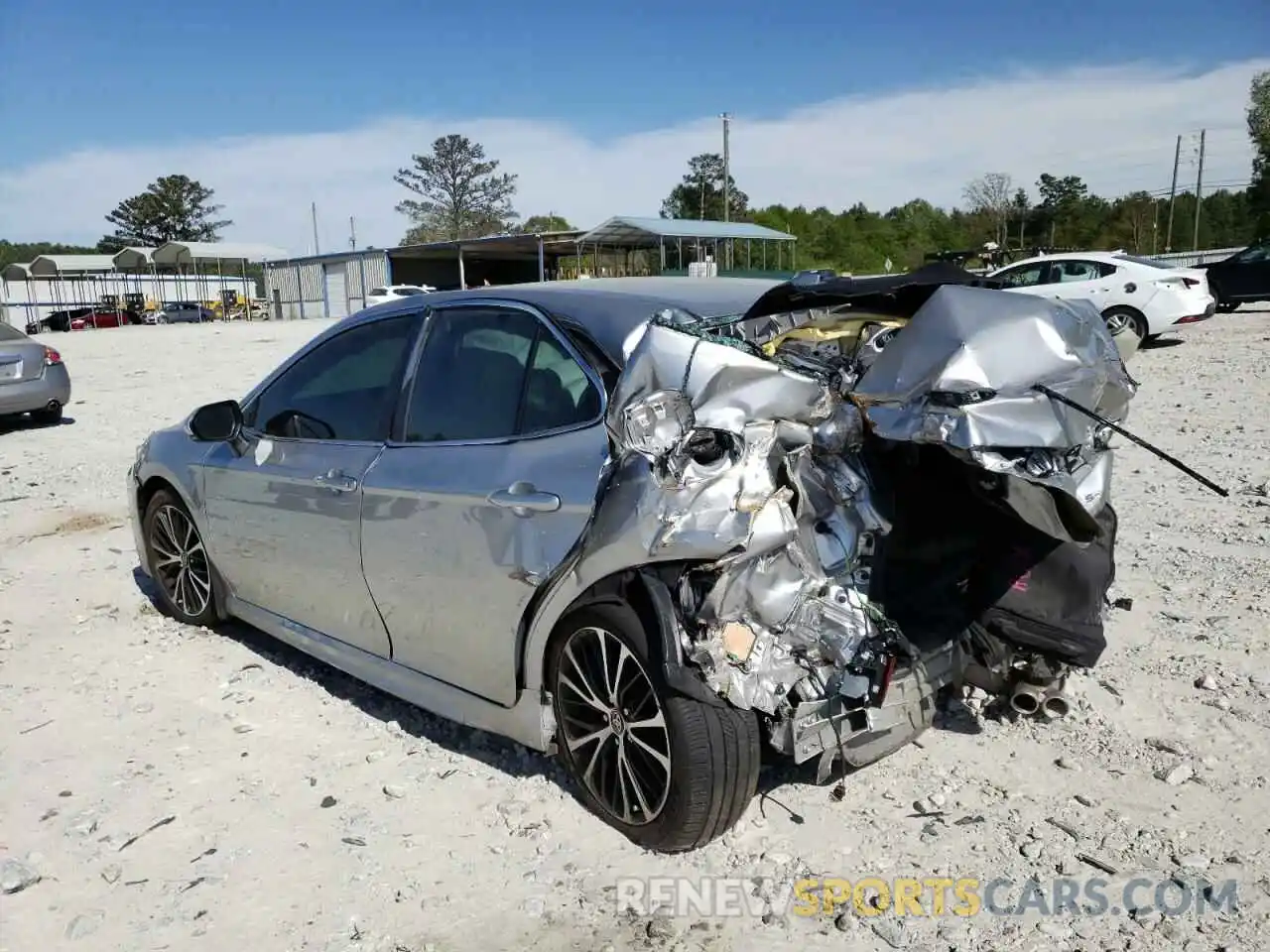 3 Photograph of a damaged car 4T1M11AK0LU504044 TOYOTA CAMRY 2020