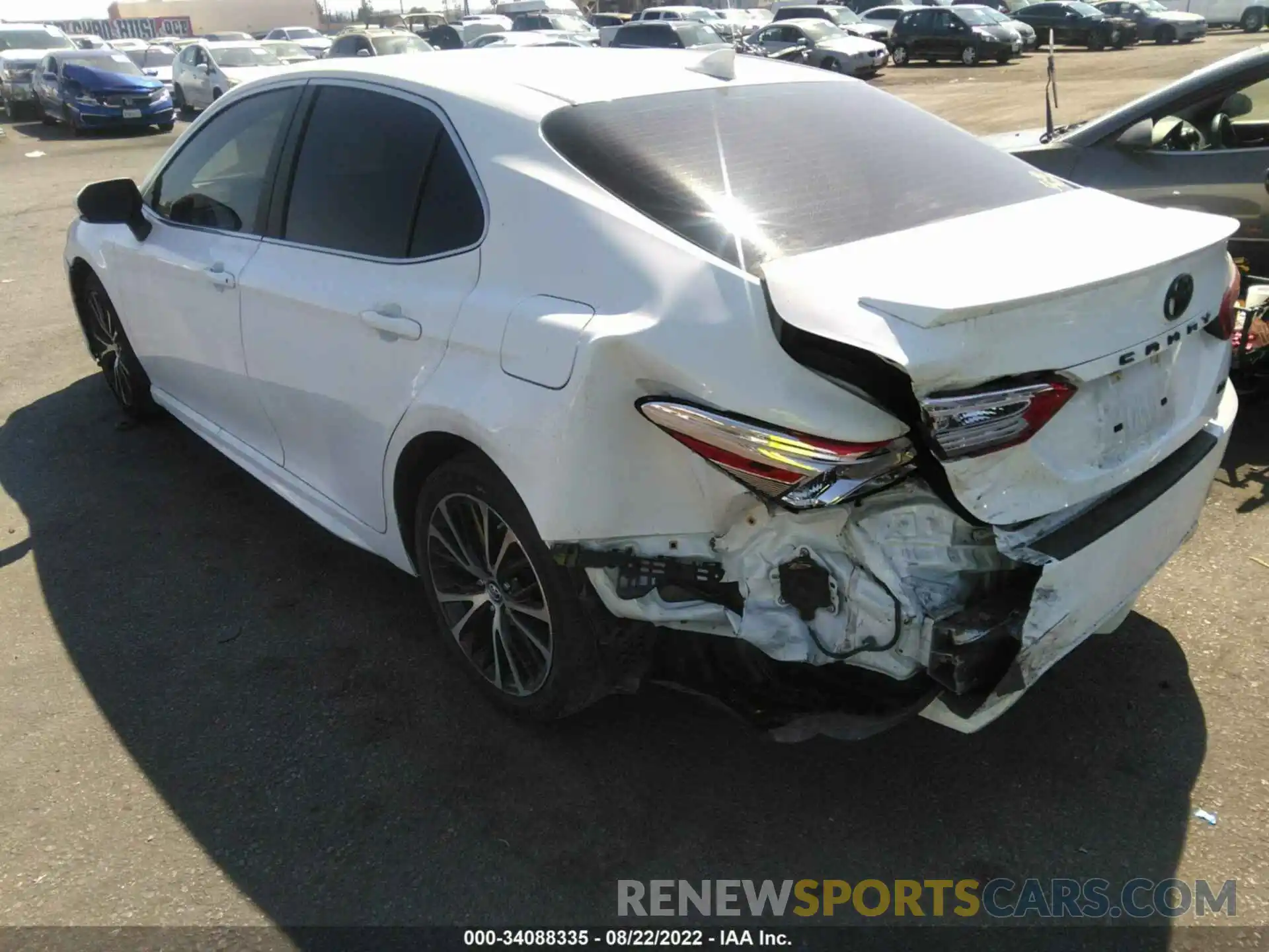 3 Photograph of a damaged car 4T1M11AK0LU506814 TOYOTA CAMRY 2020