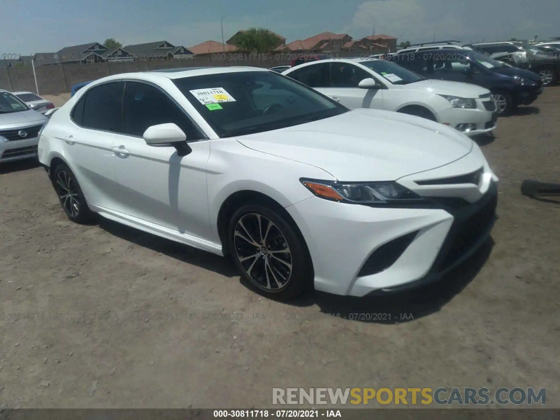 1 Photograph of a damaged car 4T1M11AK0LU507297 TOYOTA CAMRY 2020