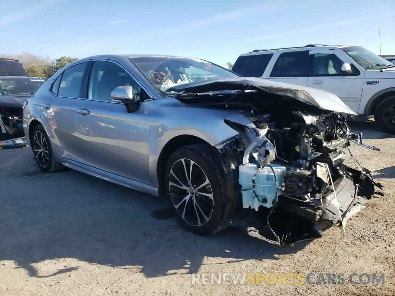 1 Photograph of a damaged car 4T1M11AK0LU507851 TOYOTA CAMRY 2020