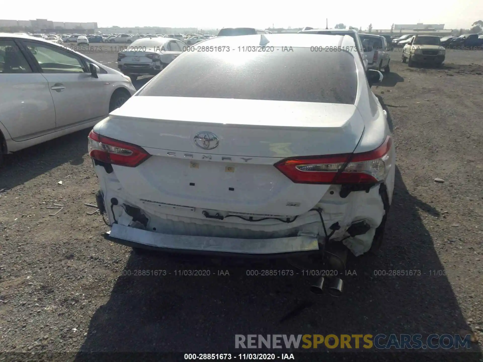 6 Photograph of a damaged car 4T1M11AK0LU864205 TOYOTA CAMRY 2020