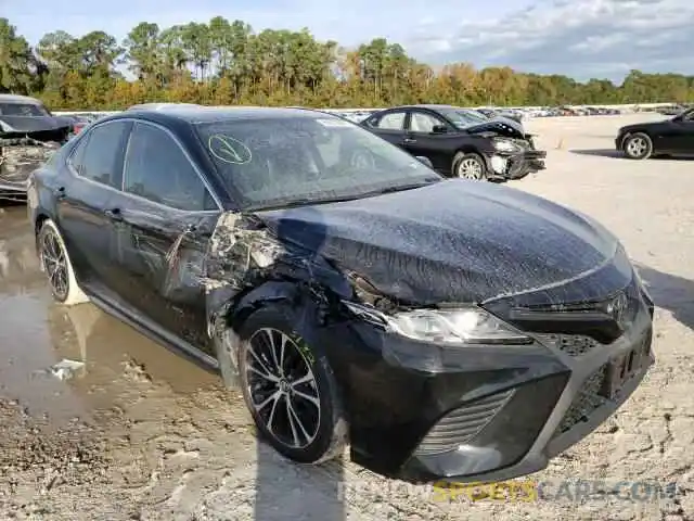 1 Photograph of a damaged car 4T1M11AK0LU918506 TOYOTA CAMRY 2020