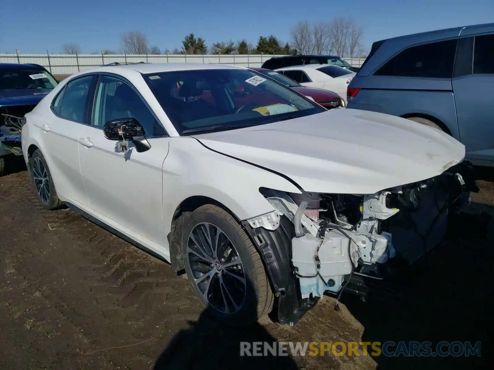 1 Photograph of a damaged car 4T1M11AK0LU919784 TOYOTA CAMRY 2020