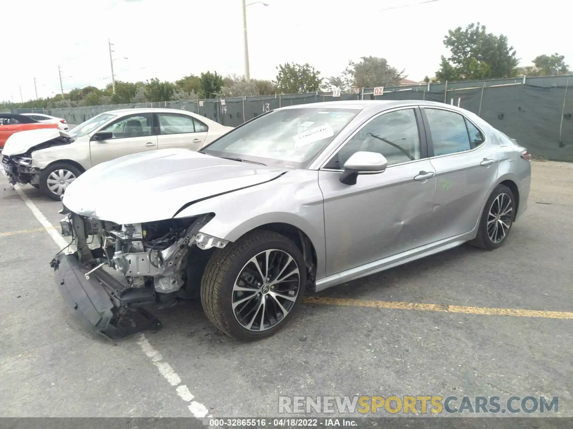 2 Photograph of a damaged car 4T1M11AK0LU971190 TOYOTA CAMRY 2020