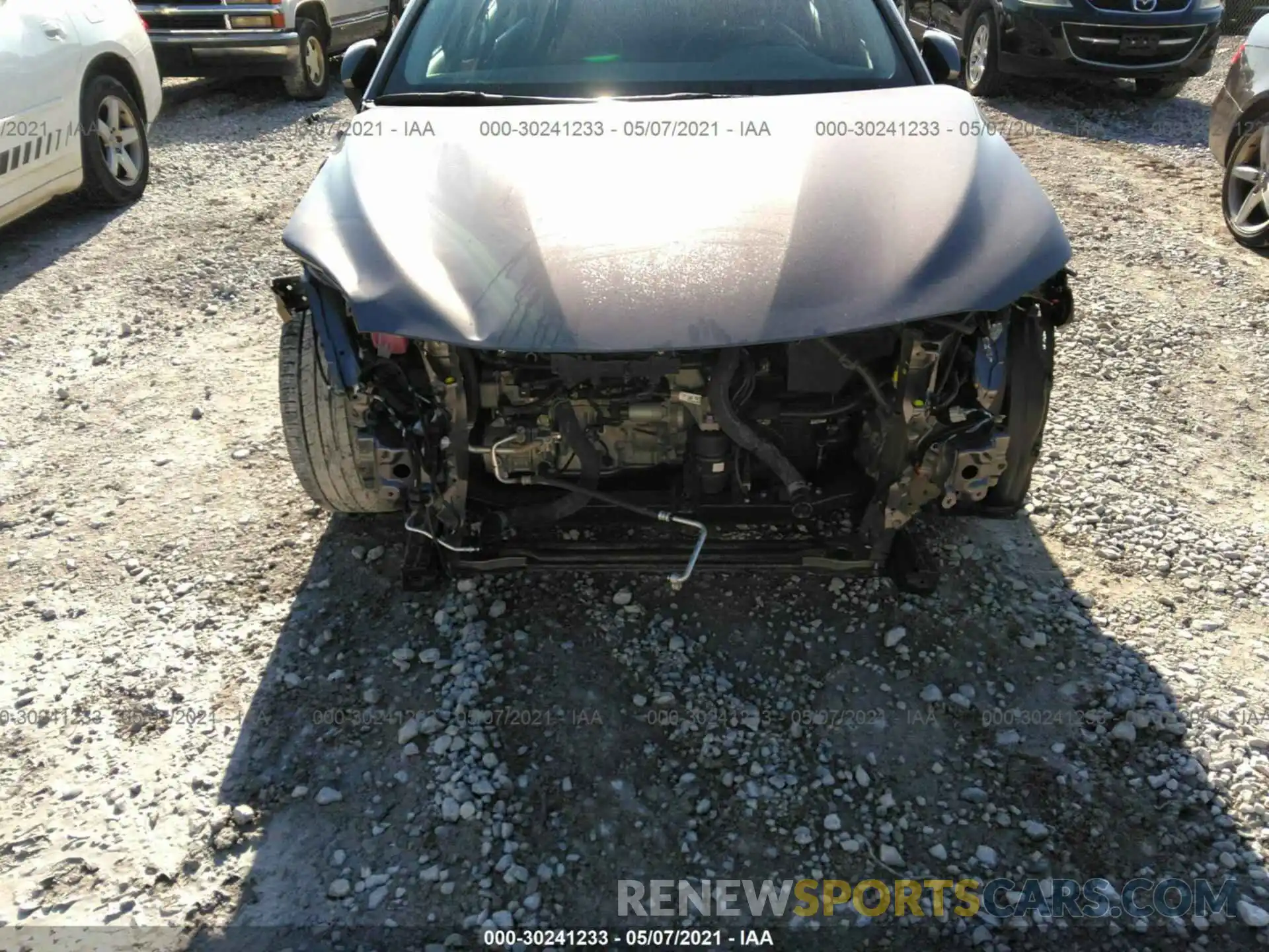 6 Photograph of a damaged car 4T1M11AK0LU975773 TOYOTA CAMRY 2020