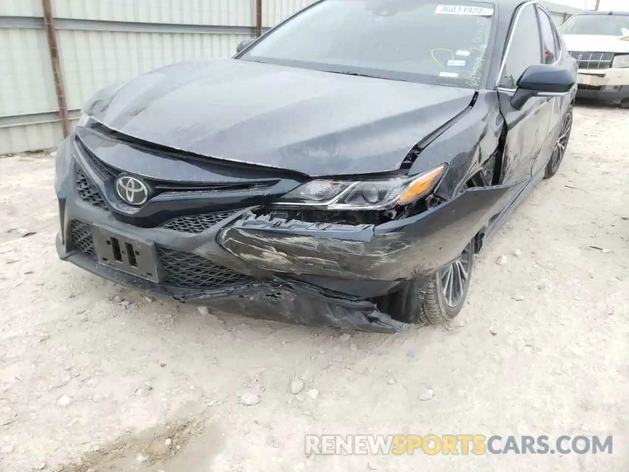 9 Photograph of a damaged car 4T1M11AK1LU318674 TOYOTA CAMRY 2020