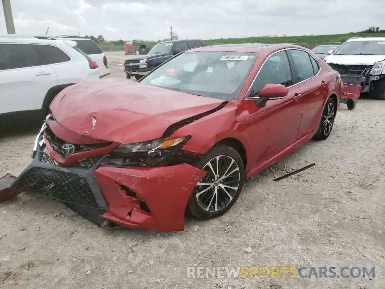 2 Photograph of a damaged car 4T1M11AK1LU336964 TOYOTA CAMRY 2020