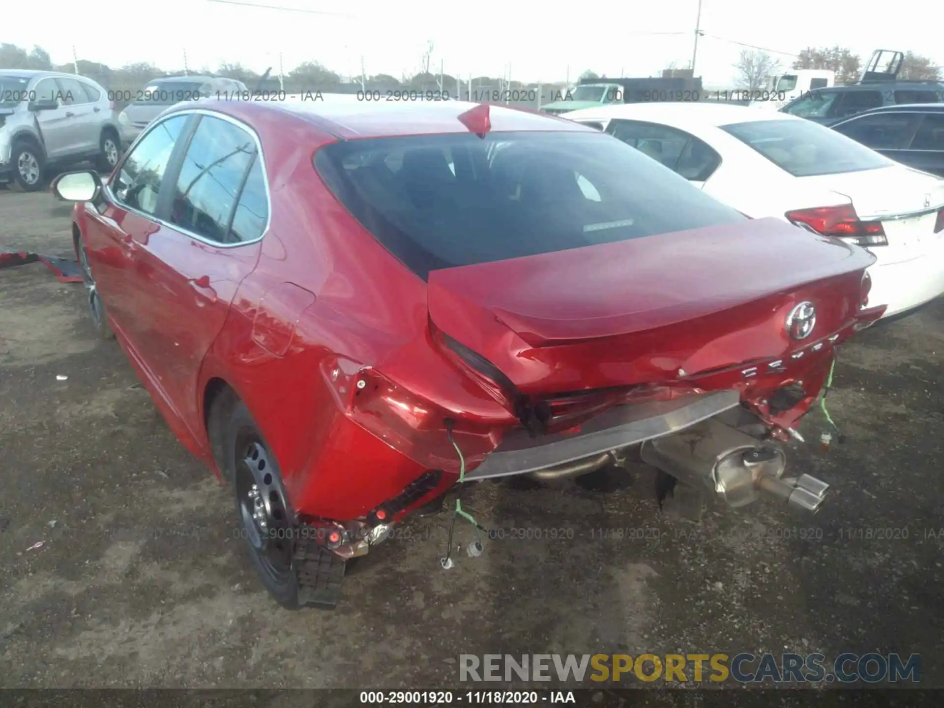 3 Photograph of a damaged car 4T1M11AK1LU351237 TOYOTA CAMRY 2020