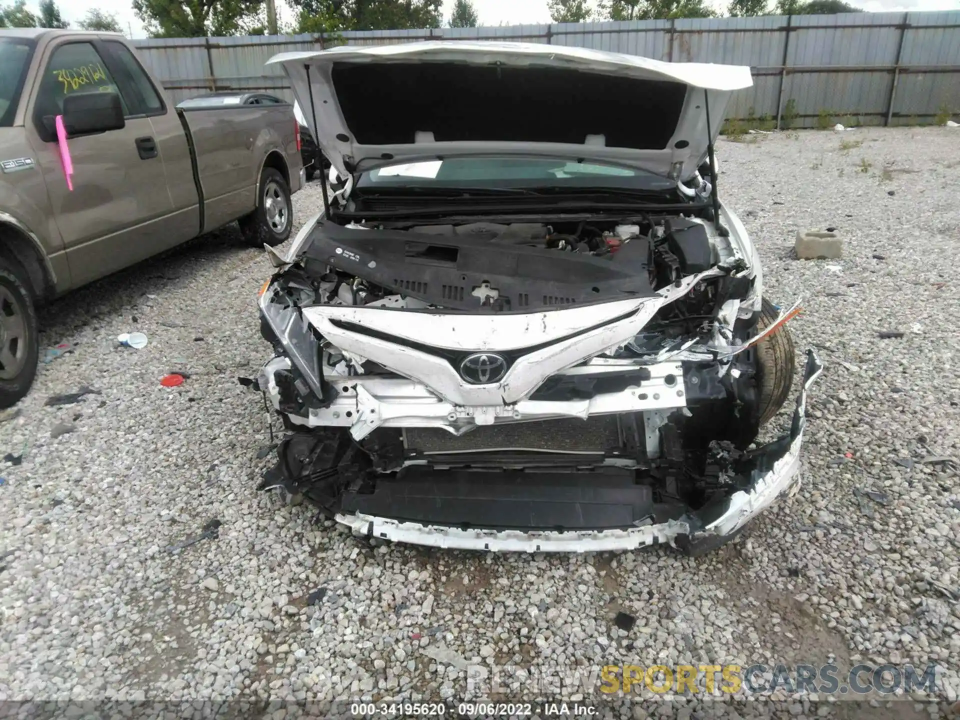 6 Photograph of a damaged car 4T1M11AK1LU866562 TOYOTA CAMRY 2020