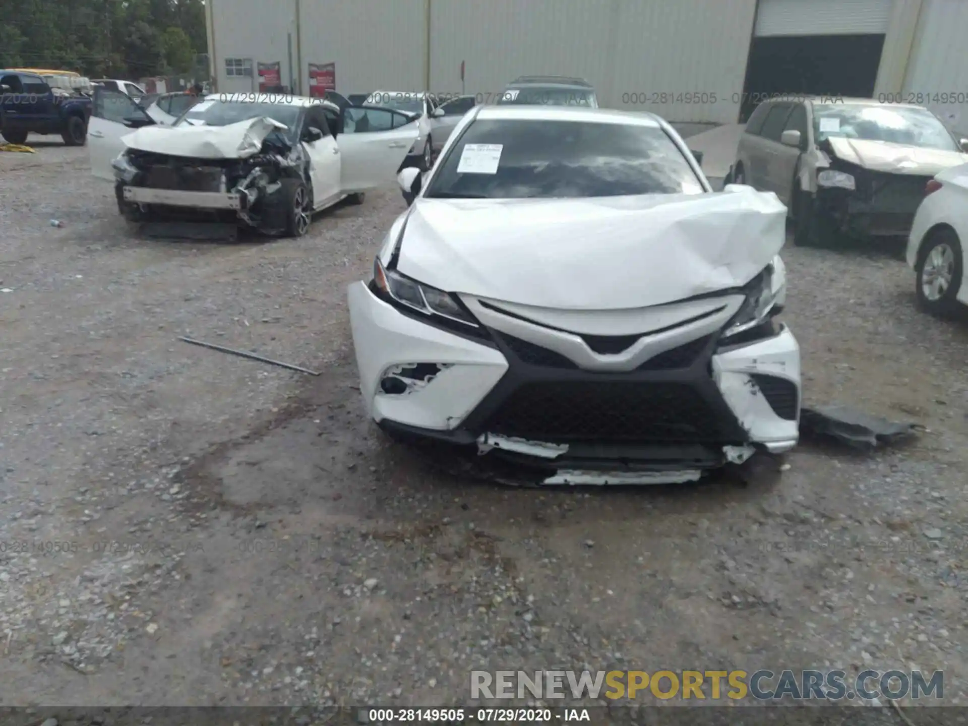 6 Photograph of a damaged car 4T1M11AK1LU871244 TOYOTA CAMRY 2020