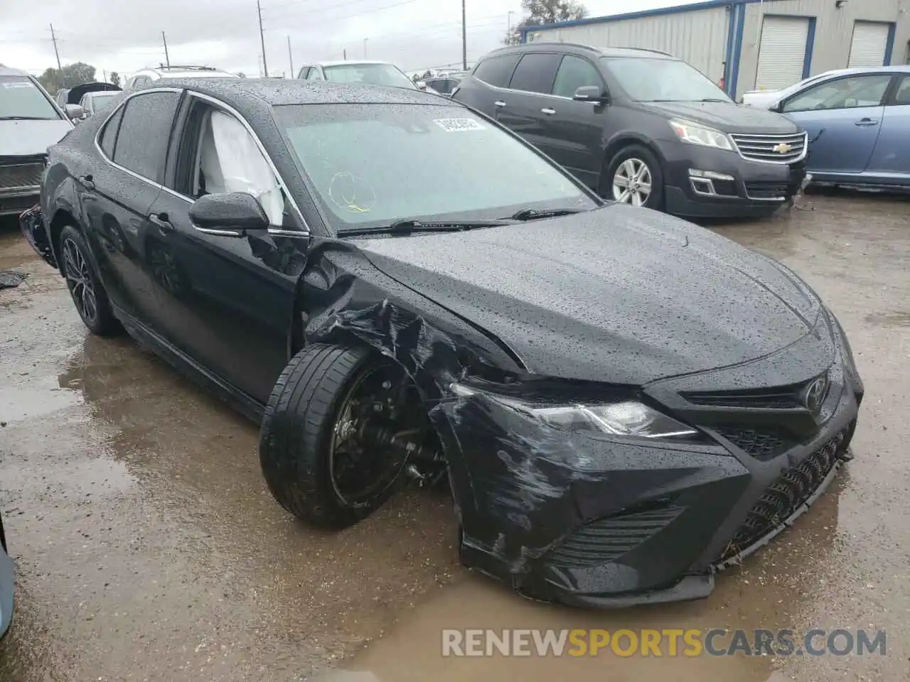 1 Photograph of a damaged car 4T1M11AK1LU892045 TOYOTA CAMRY 2020