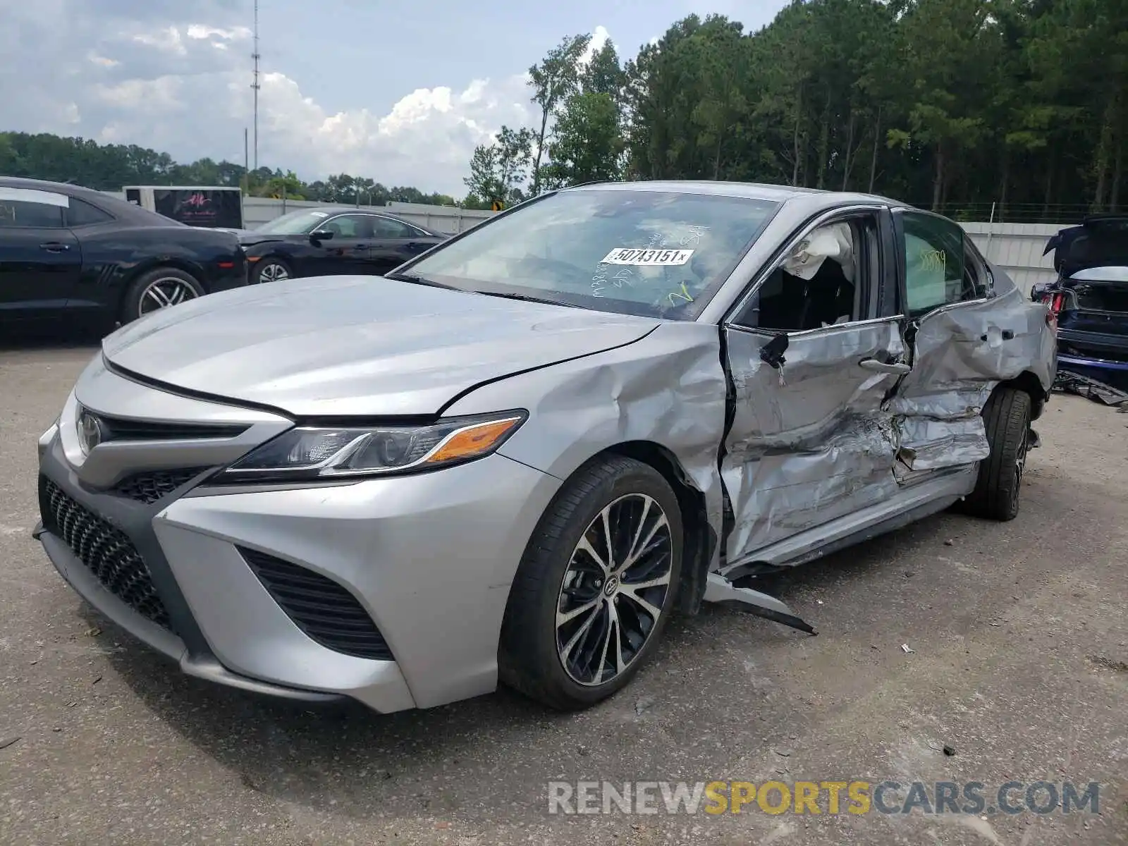 2 Photograph of a damaged car 4T1M11AK1LU936903 TOYOTA CAMRY 2020