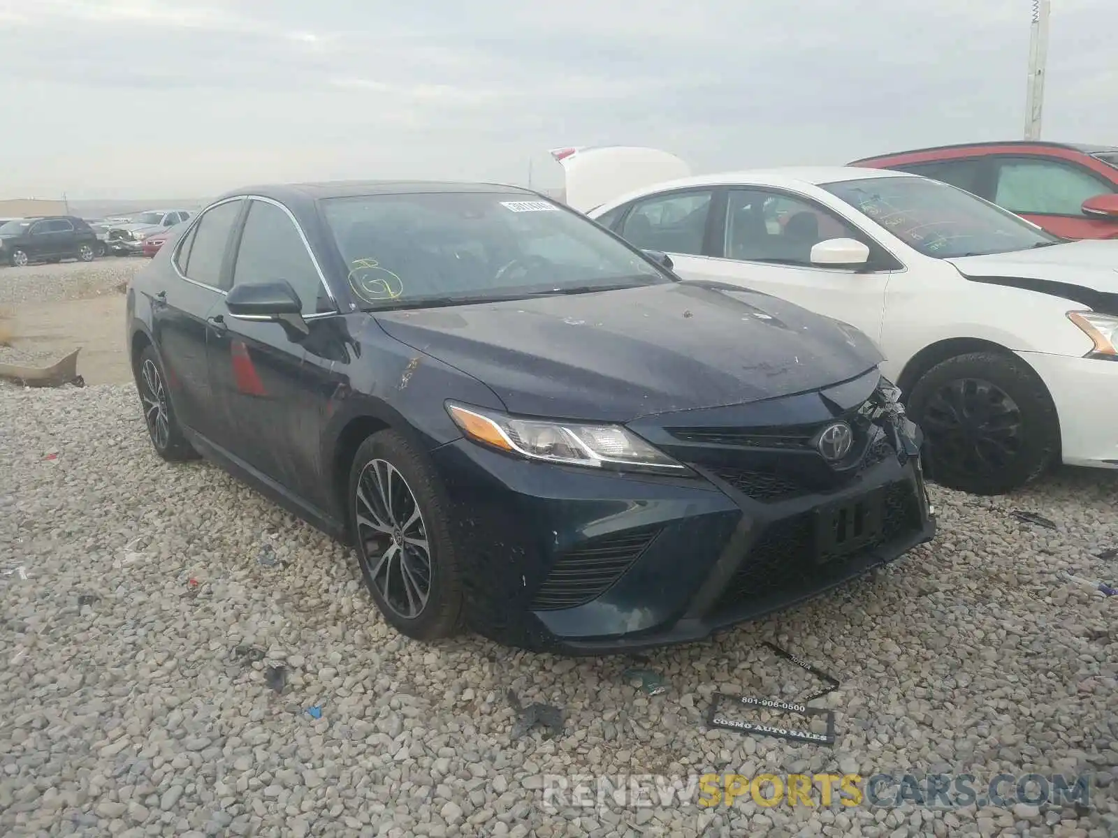 1 Photograph of a damaged car 4T1M11AK1LU948873 TOYOTA CAMRY 2020