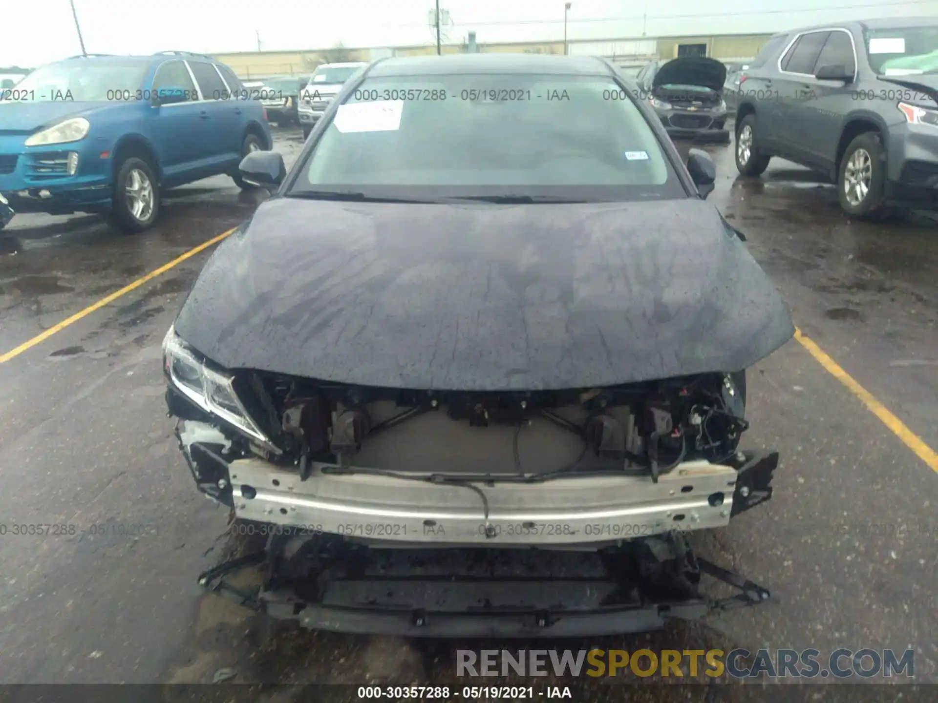 6 Photograph of a damaged car 4T1M11AK1LU990136 TOYOTA CAMRY 2020