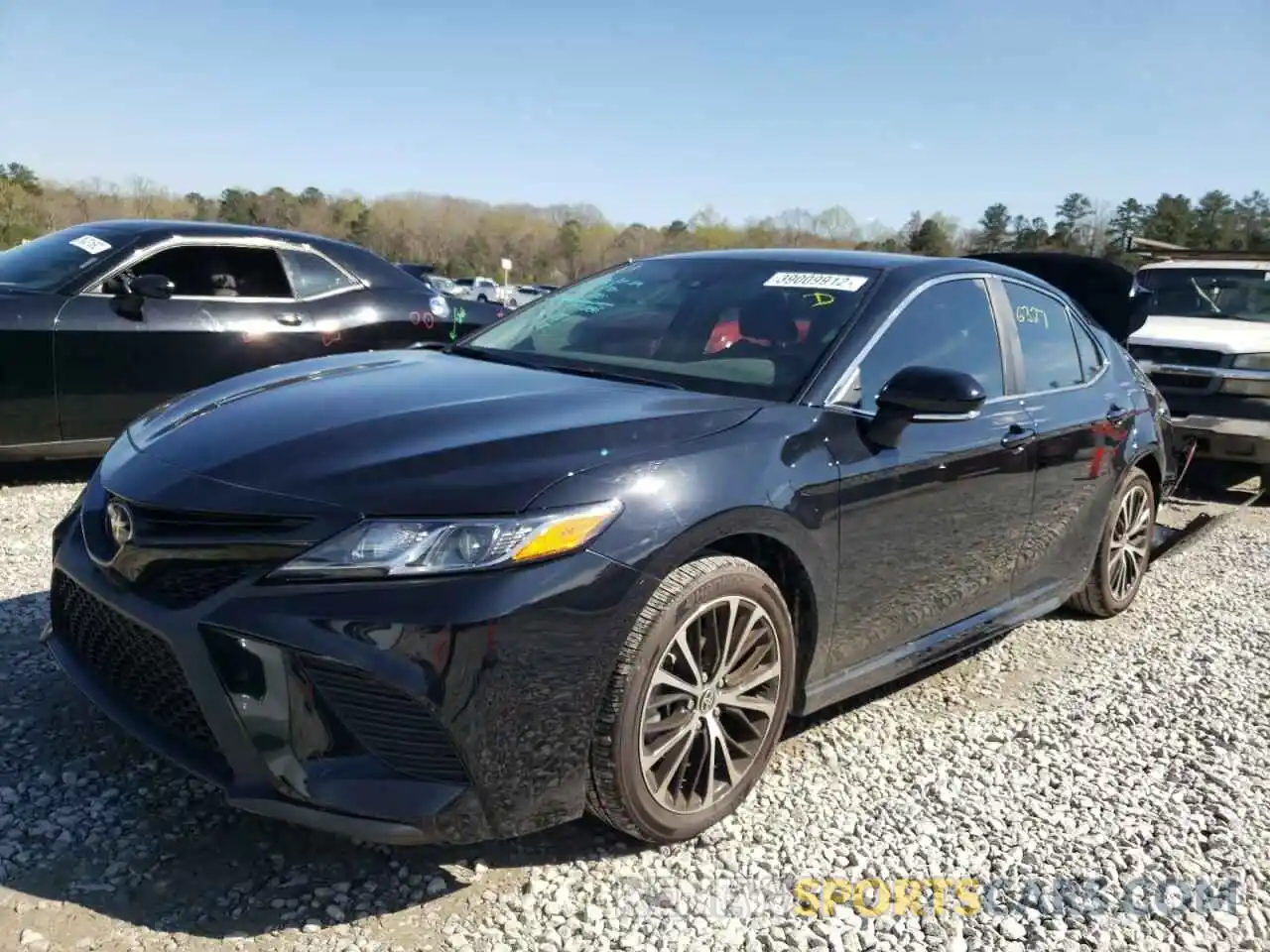 2 Photograph of a damaged car 4T1M11AK2LU507933 TOYOTA CAMRY 2020