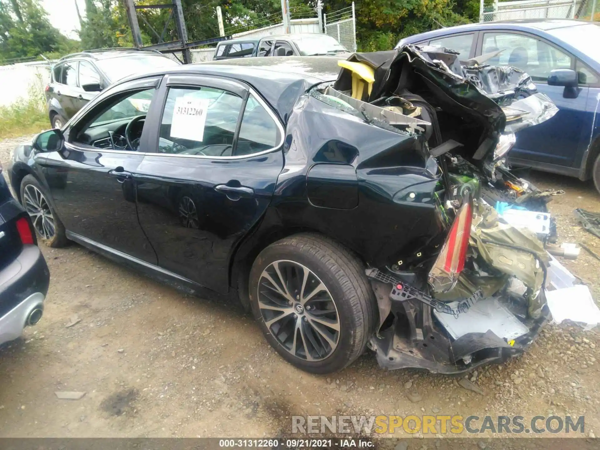 3 Photograph of a damaged car 4T1M11AK2LU876260 TOYOTA CAMRY 2020