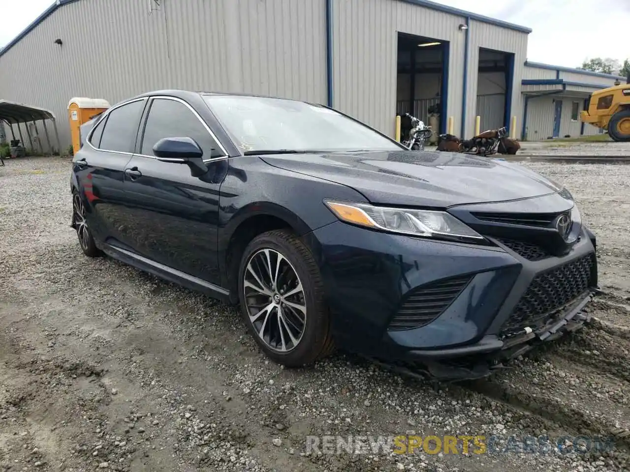 1 Photograph of a damaged car 4T1M11AK2LU877585 TOYOTA CAMRY 2020