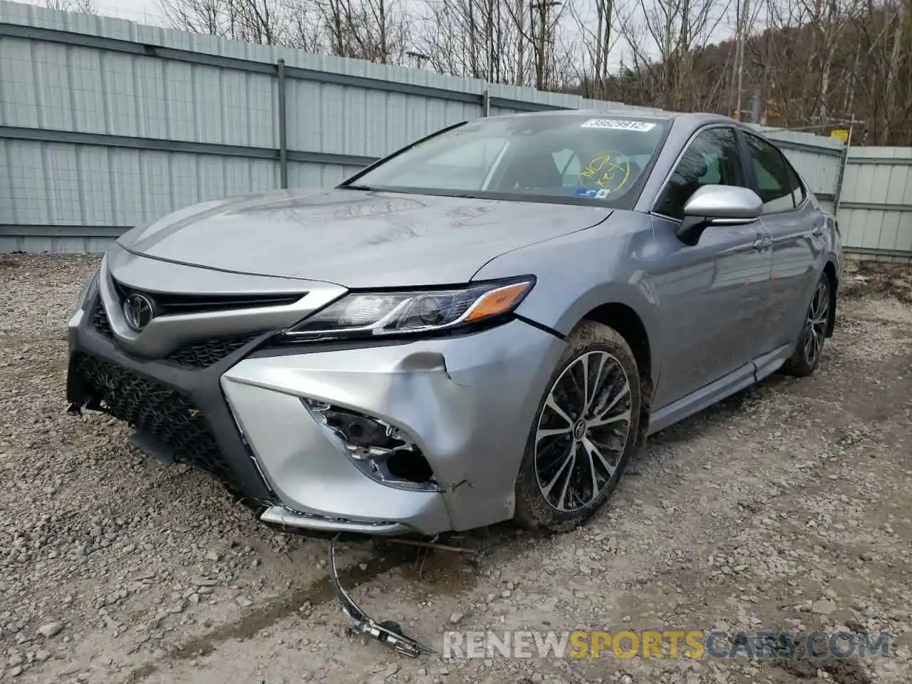 2 Photograph of a damaged car 4T1M11AK2LU883547 TOYOTA CAMRY 2020