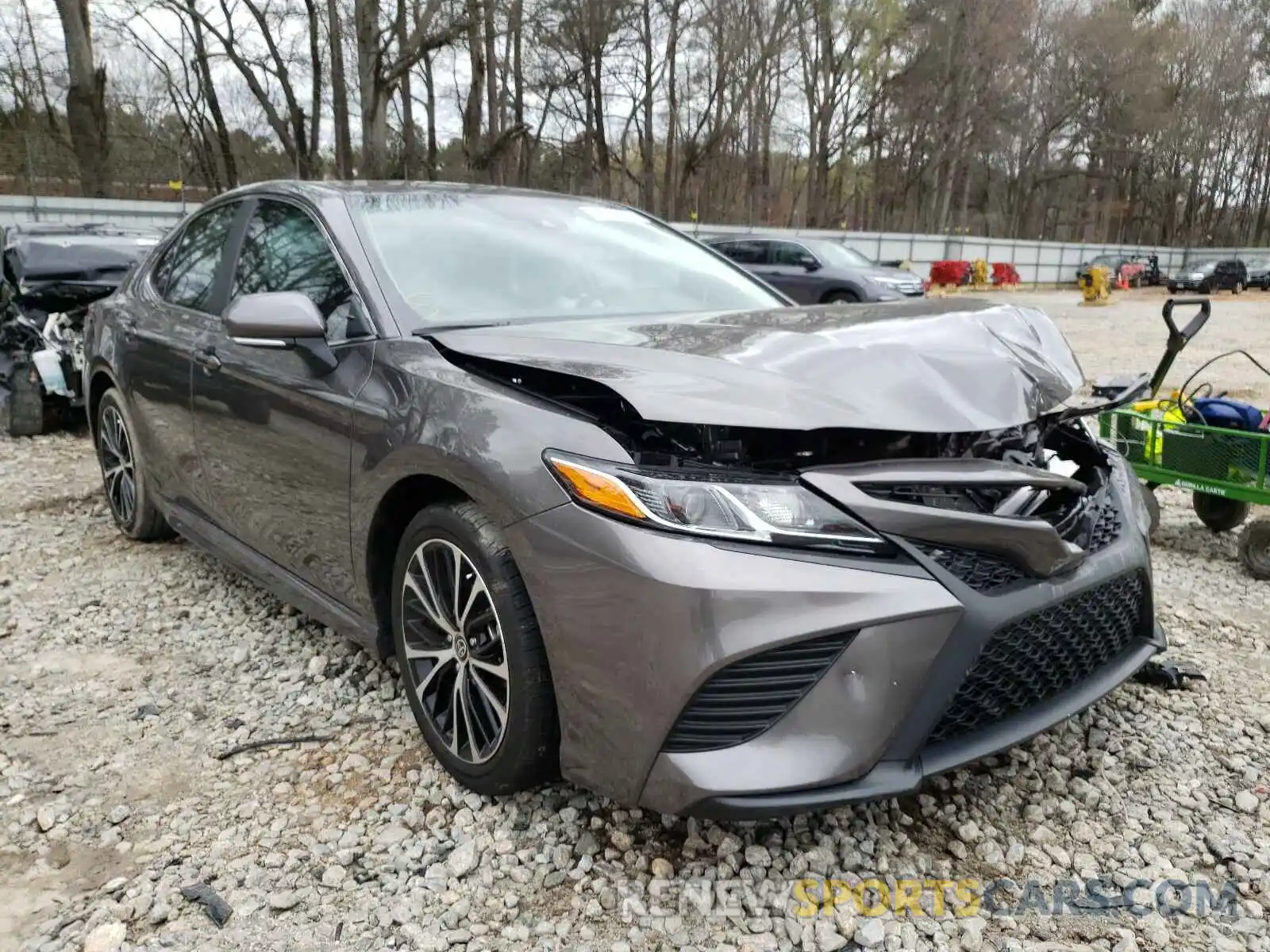 1 Photograph of a damaged car 4T1M11AK2LU971207 TOYOTA CAMRY 2020