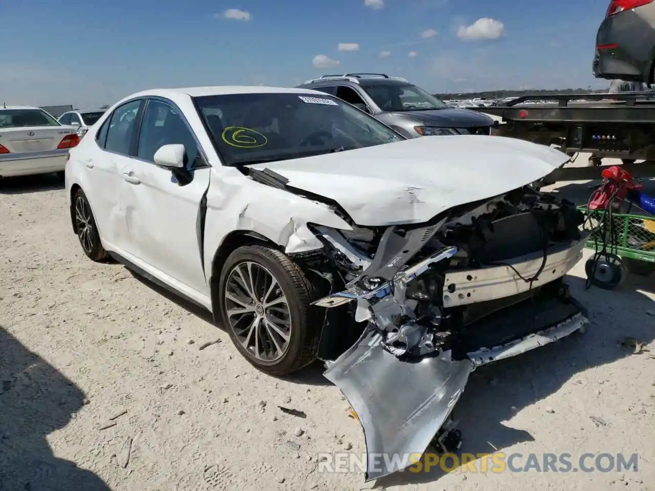 1 Photograph of a damaged car 4T1M11AK2LU997872 TOYOTA CAMRY 2020