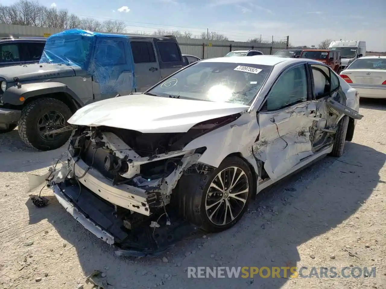 2 Photograph of a damaged car 4T1M11AK2LU997872 TOYOTA CAMRY 2020