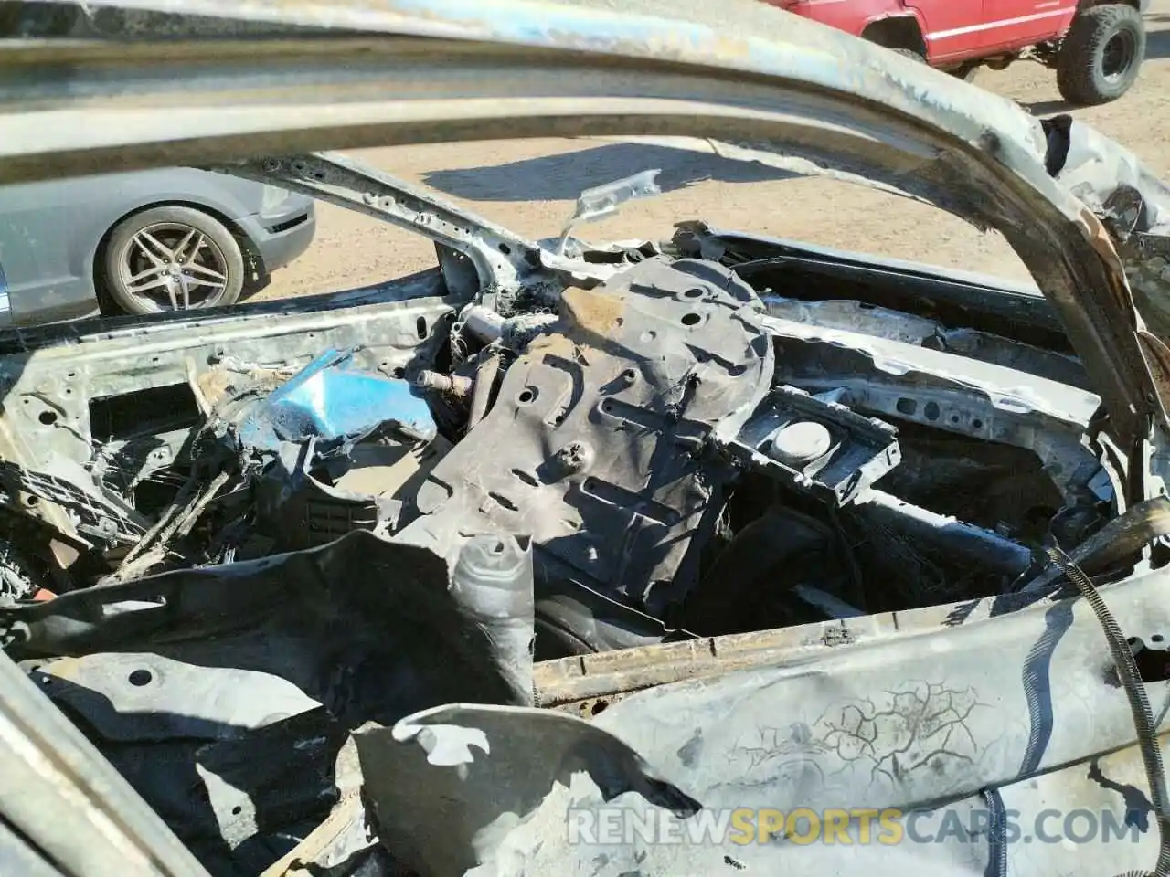 5 Photograph of a damaged car 4T1M11AK3LU301844 TOYOTA CAMRY 2020