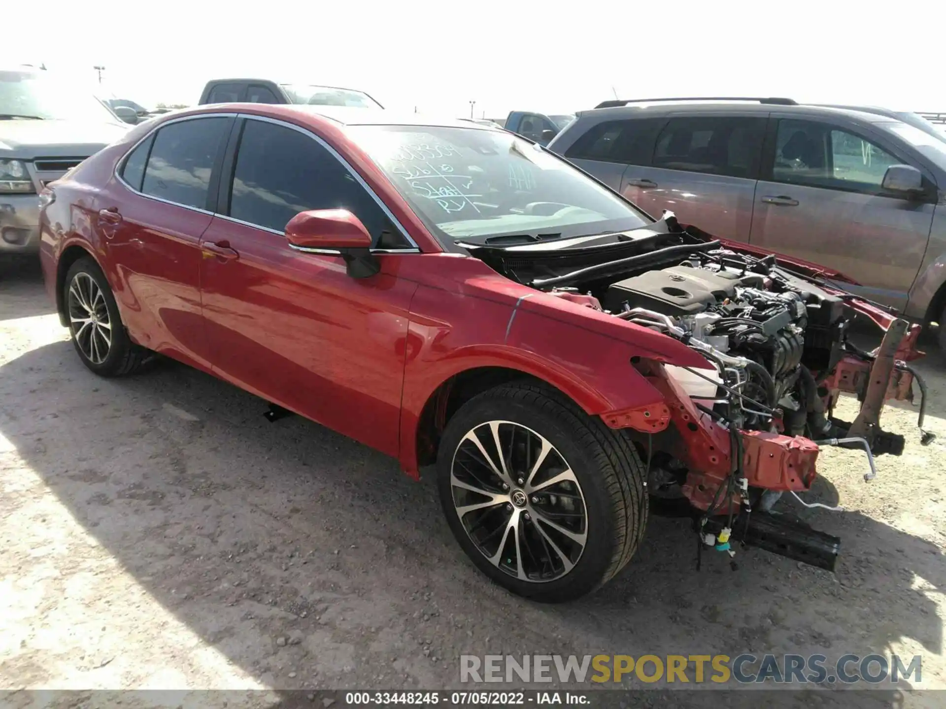 1 Photograph of a damaged car 4T1M11AK3LU389018 TOYOTA CAMRY 2020