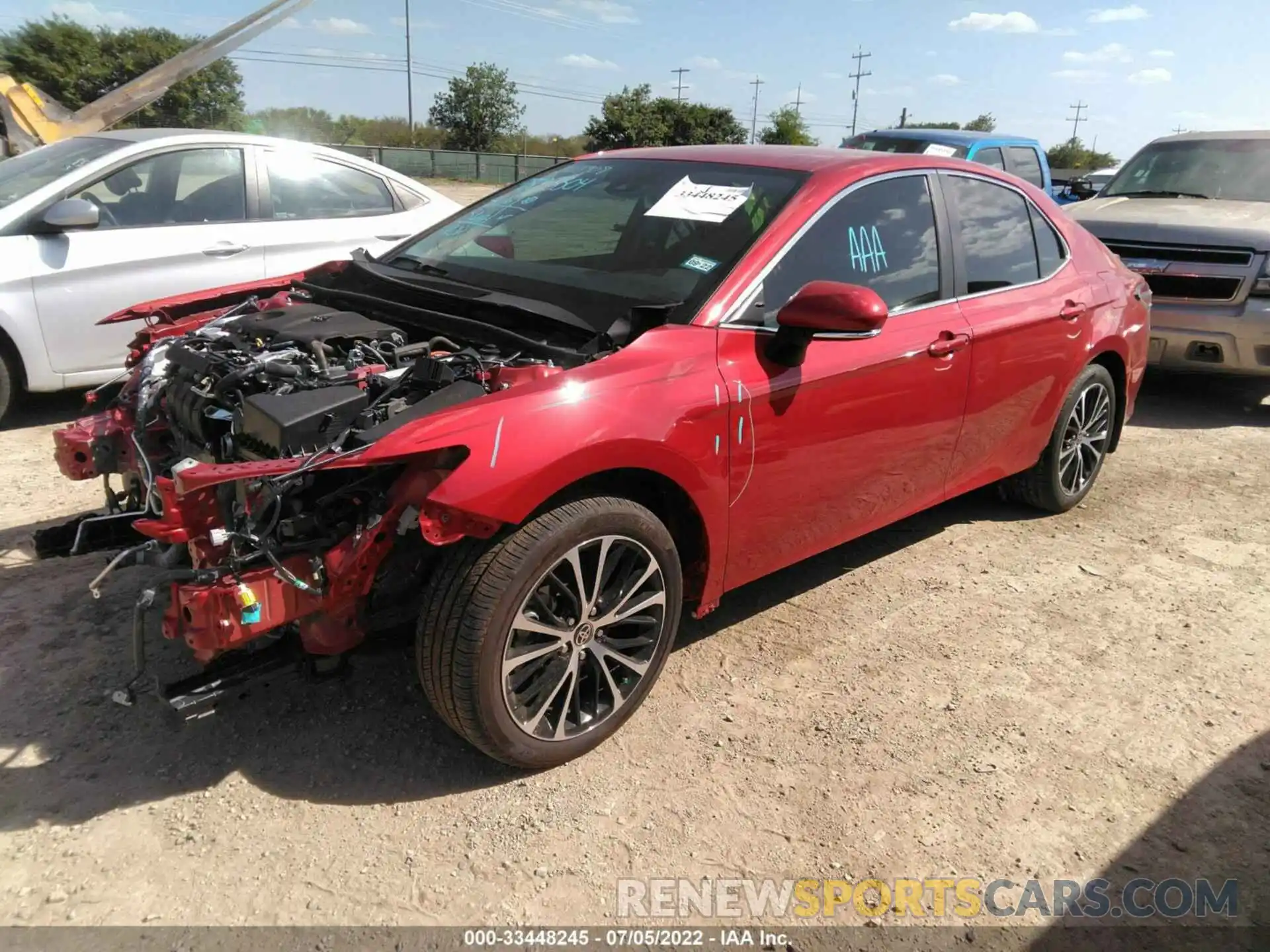 2 Photograph of a damaged car 4T1M11AK3LU389018 TOYOTA CAMRY 2020