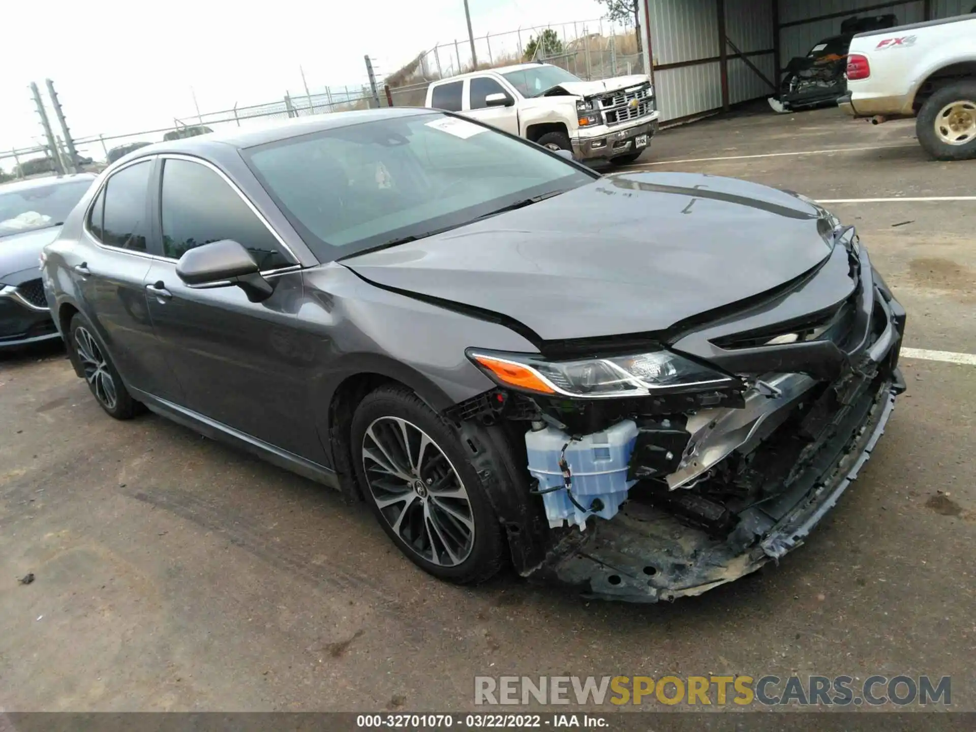 1 Photograph of a damaged car 4T1M11AK3LU389665 TOYOTA CAMRY 2020