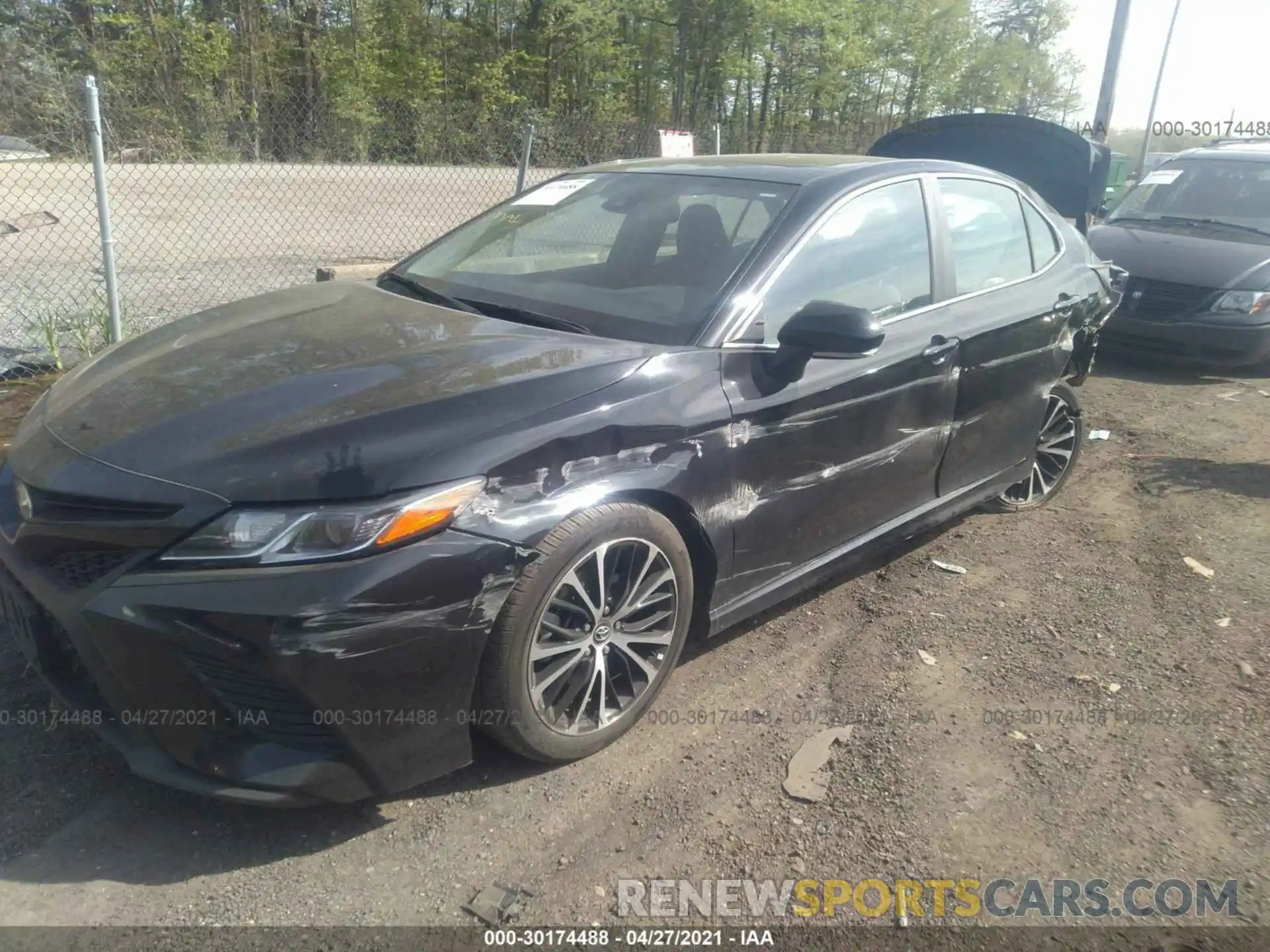 2 Photograph of a damaged car 4T1M11AK3LU881760 TOYOTA CAMRY 2020