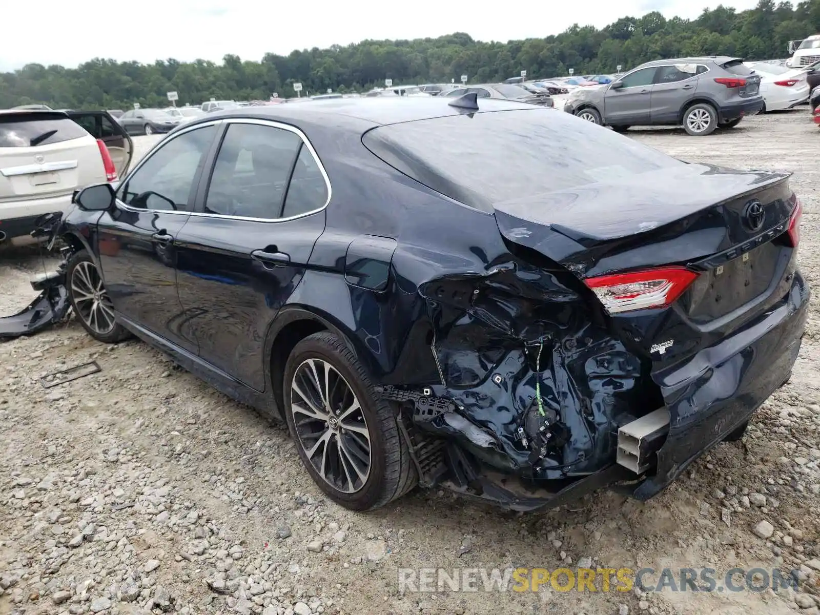 3 Photograph of a damaged car 4T1M11AK3LU884819 TOYOTA CAMRY 2020