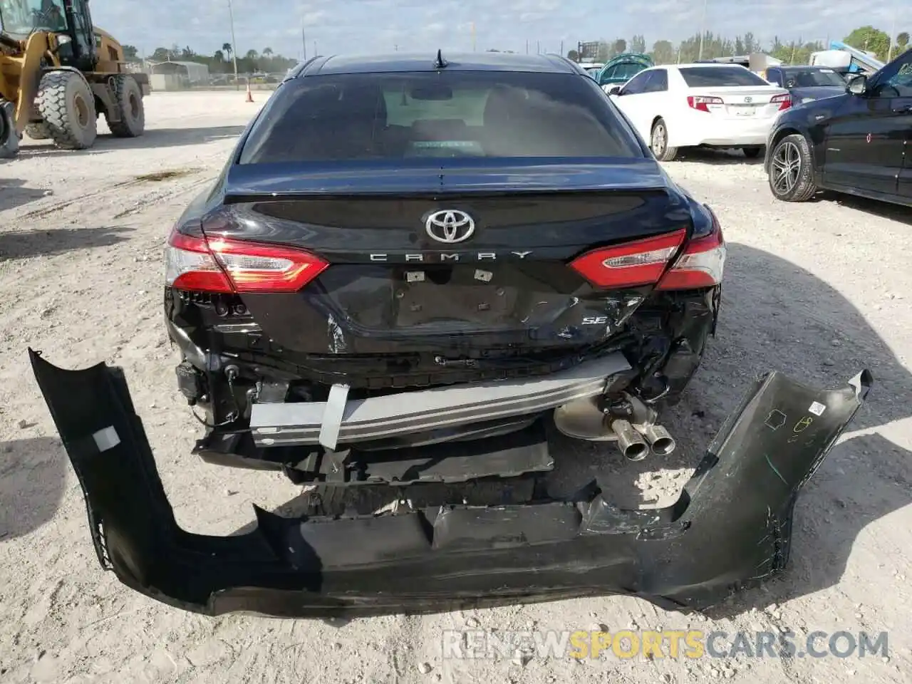 9 Photograph of a damaged car 4T1M11AK3LU898901 TOYOTA CAMRY 2020