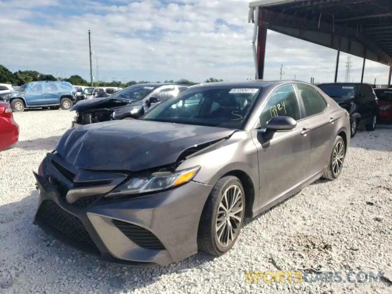 2 Photograph of a damaged car 4T1M11AK3LU904387 TOYOTA CAMRY 2020