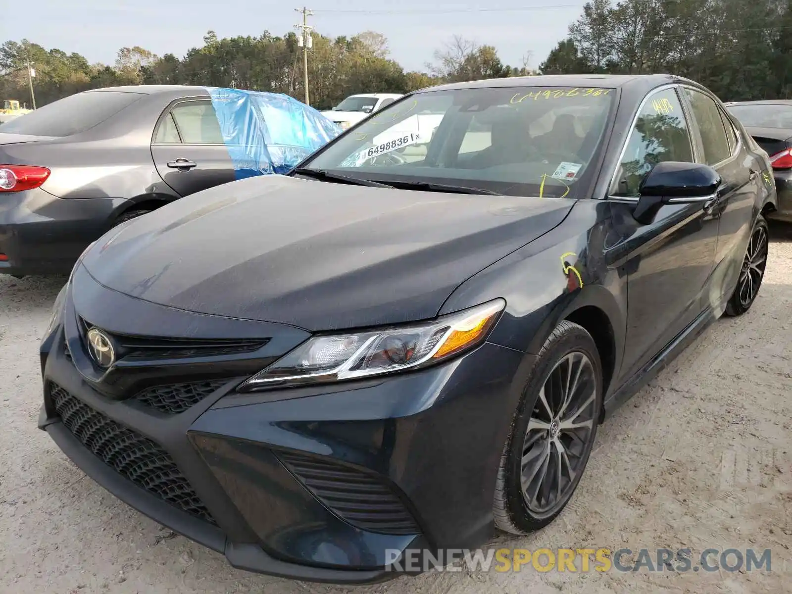 2 Photograph of a damaged car 4T1M11AK3LU918130 TOYOTA CAMRY 2020