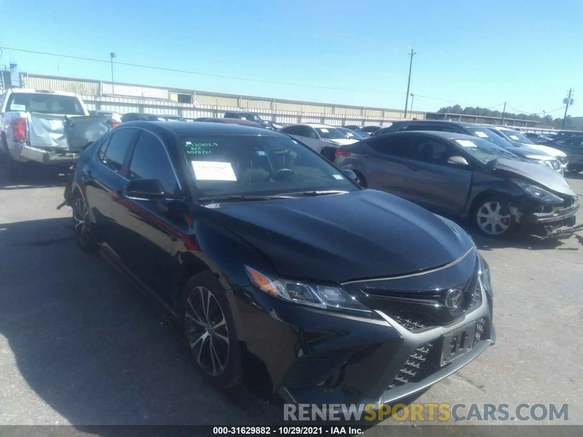 1 Photograph of a damaged car 4T1M11AK3LU988971 TOYOTA CAMRY 2020